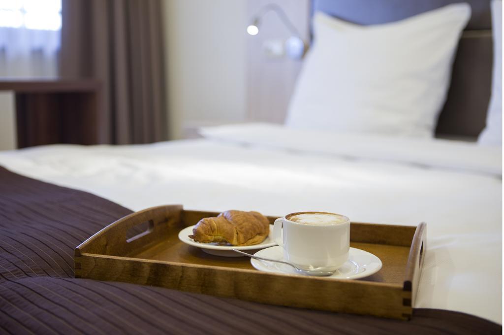Hotel Antonio Conference Brzeg megye Kültér fotó